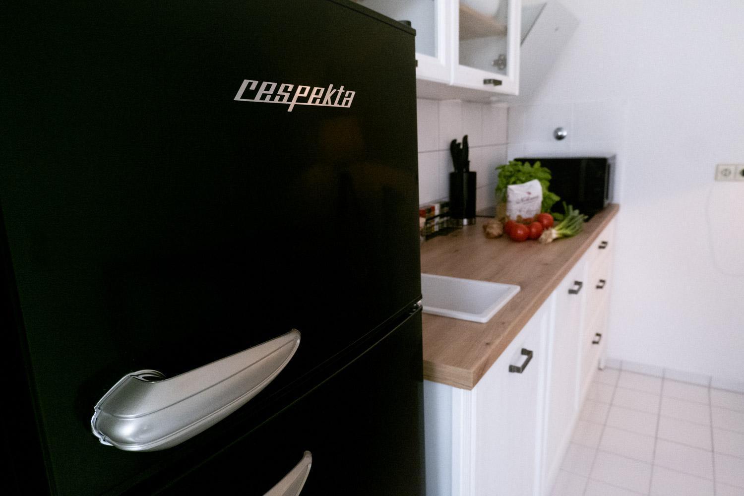 Bella Casa - Business&Family - 2 Zimmer Direkt Neben Schloss, Parkplatz, Smarttv, Netflix, Waschmaschine, 24H Checkin, 71Qm, Kingsizebett, Hotelbettwaesche Ludwigsburg Exteriör bild