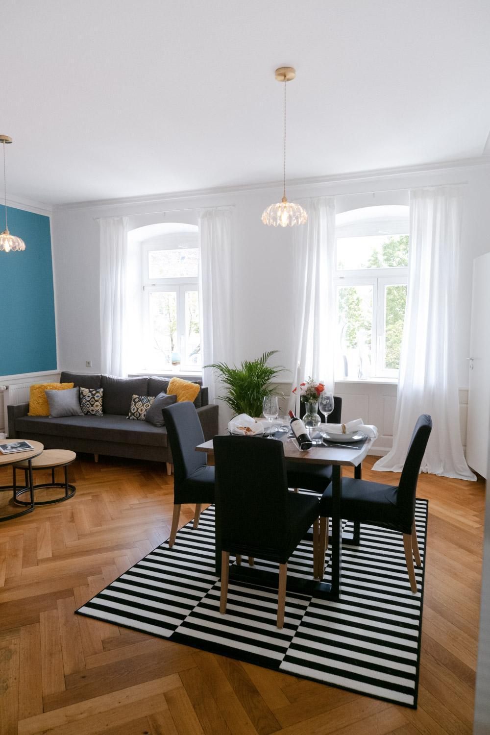 Bella Casa - Business&Family - 2 Zimmer Direkt Neben Schloss, Parkplatz, Smarttv, Netflix, Waschmaschine, 24H Checkin, 71Qm, Kingsizebett, Hotelbettwaesche Ludwigsburg Exteriör bild